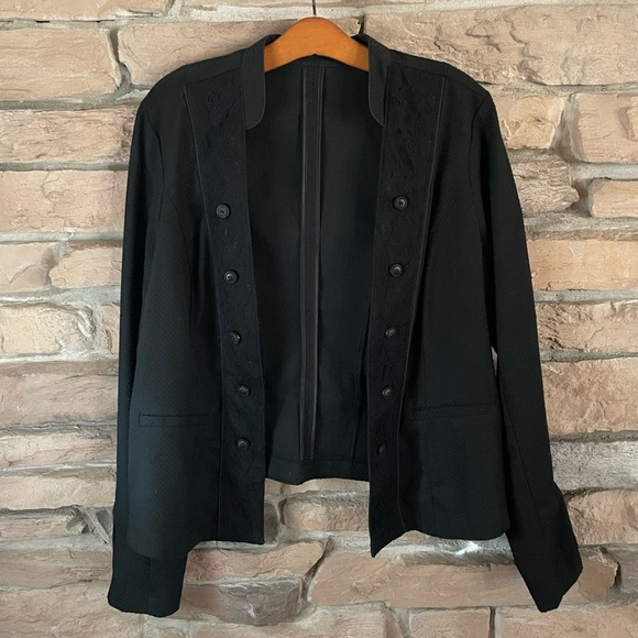 Maurice's XL Black Structured Blazer/Jacket with button and lace detail - Picture 1 of 11
